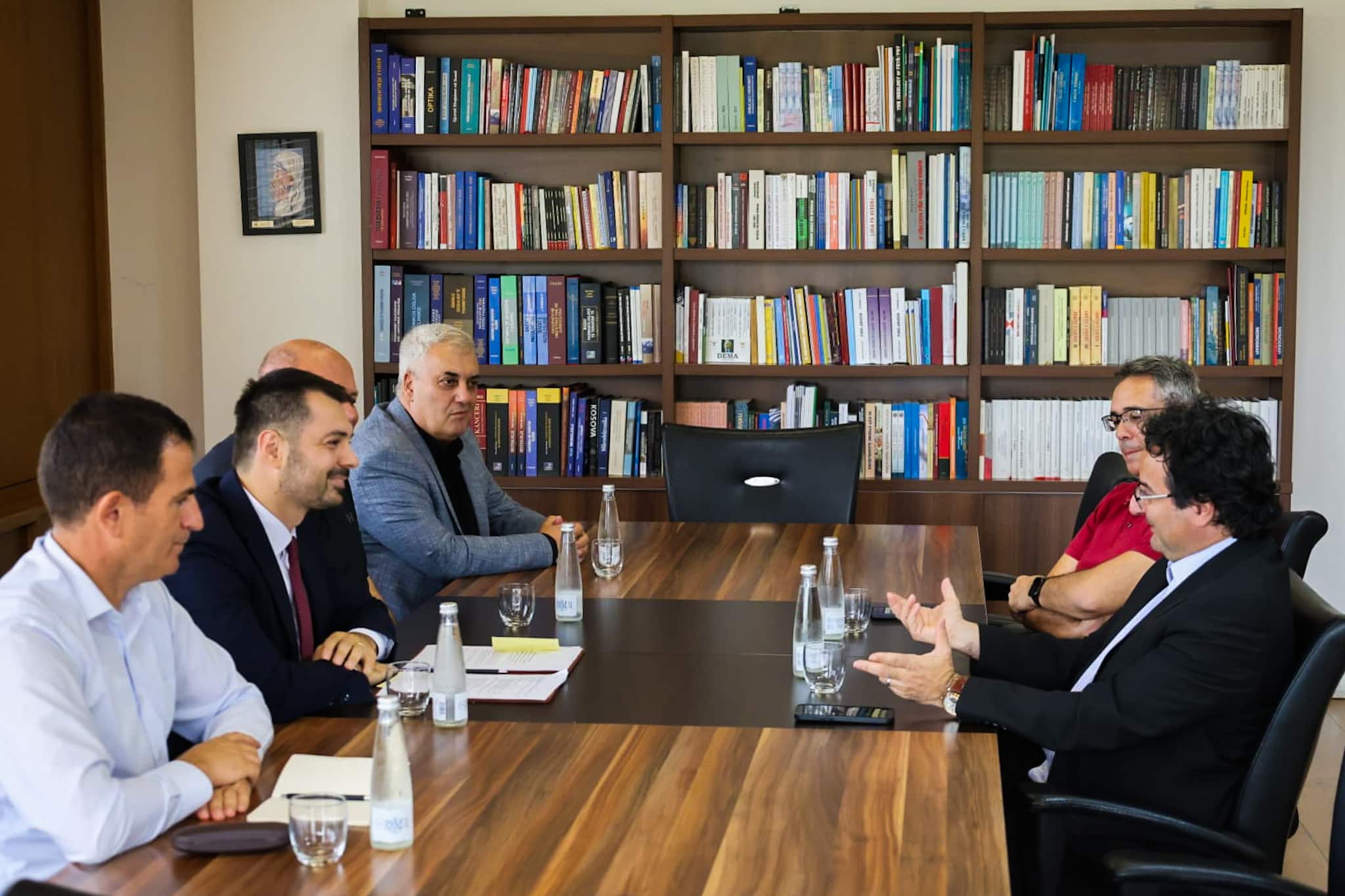 Zëvendësministri i Arsimit dhe Shkencës, Përparim Kryeziu, mirëpriti Rektorin e Universitetit të Maltës, Prof. Frank Bezzina